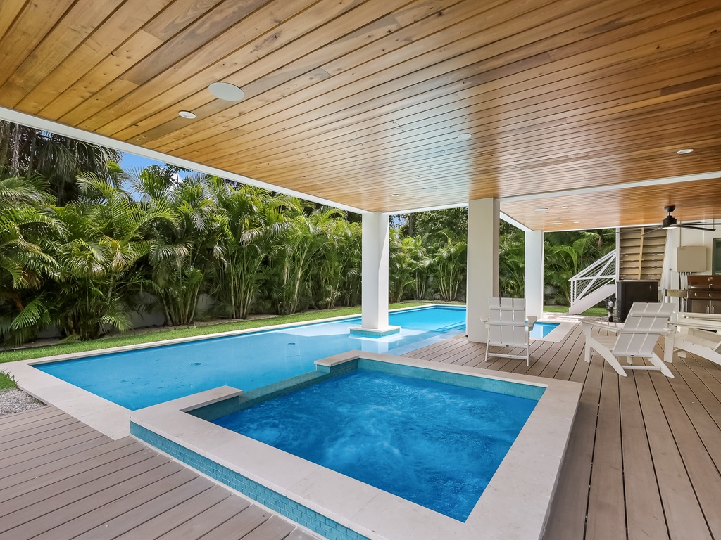 Private Pool and Spa