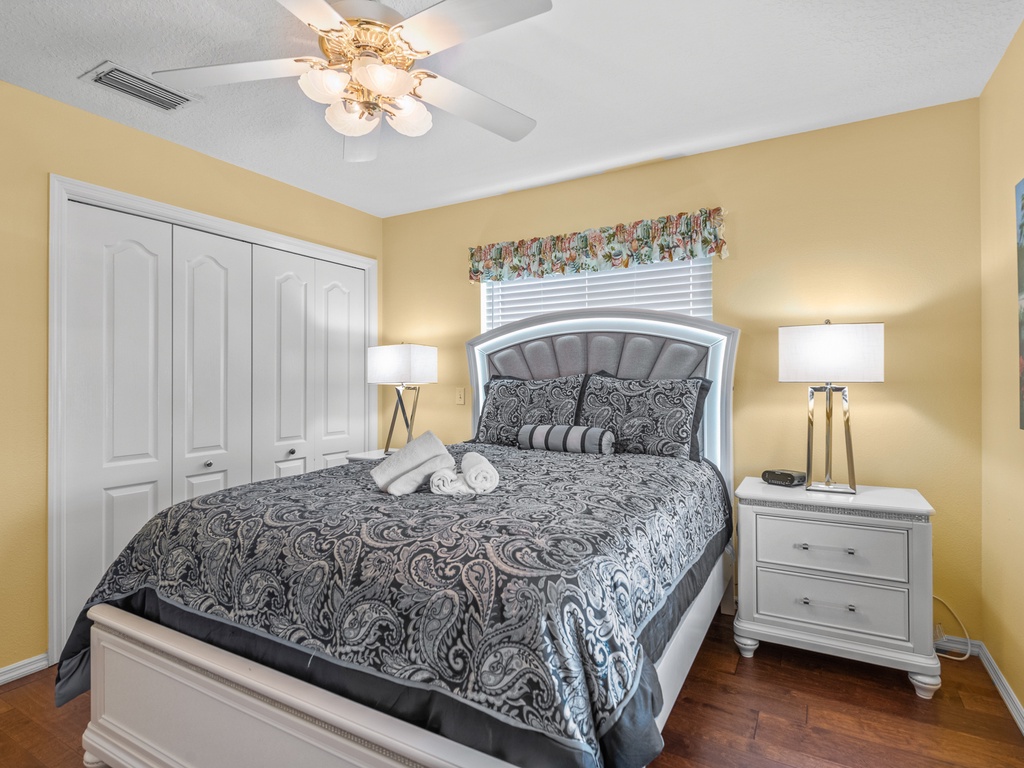 Third Bedroom - Queen