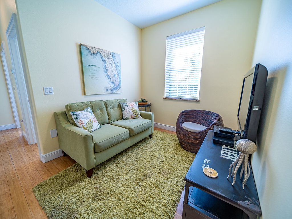 Sitting Area - Third Floor