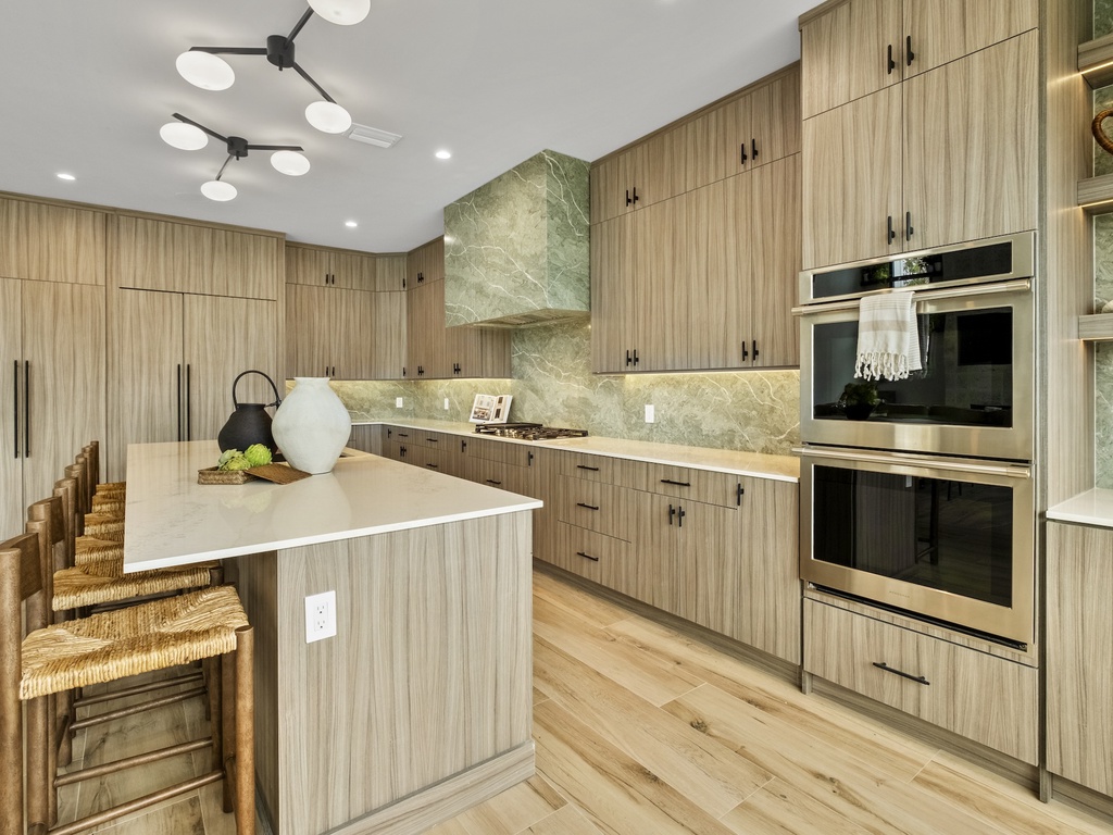 Gourmet Chef-Style Kitchen