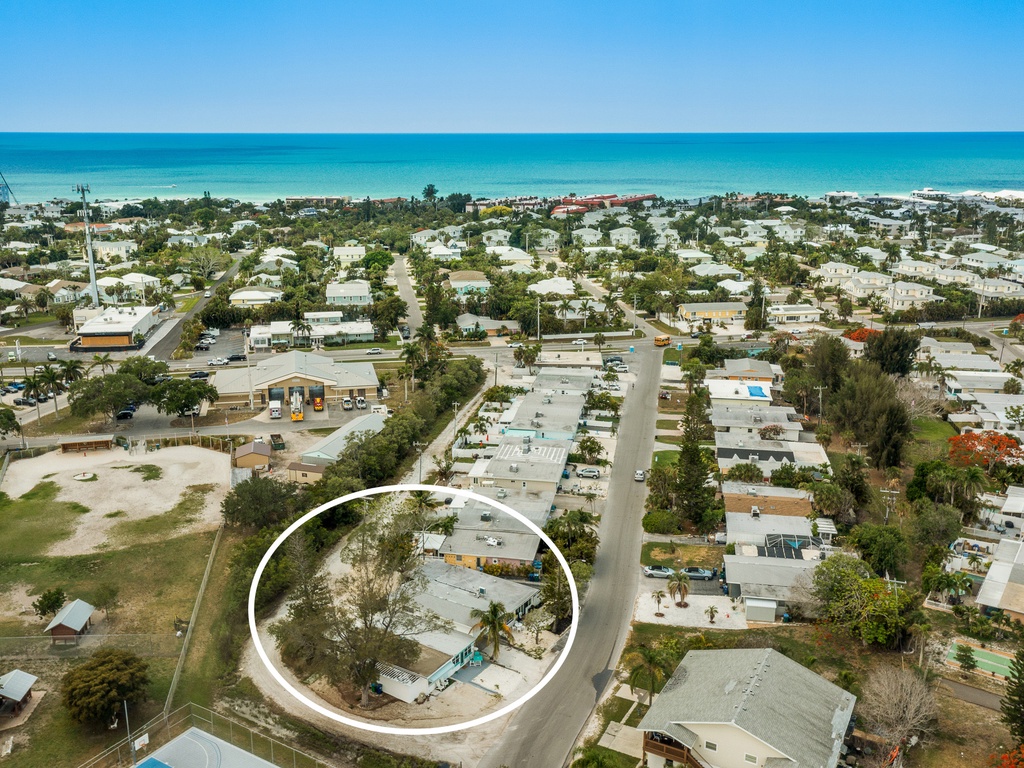 A Lil' Nauti by Anna Maria Vacations