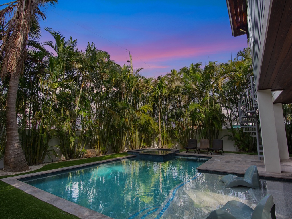 Private Pool and Spa