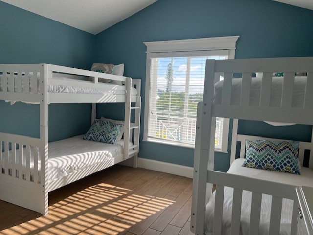 Bedroom 5 - Two Twin Bunks