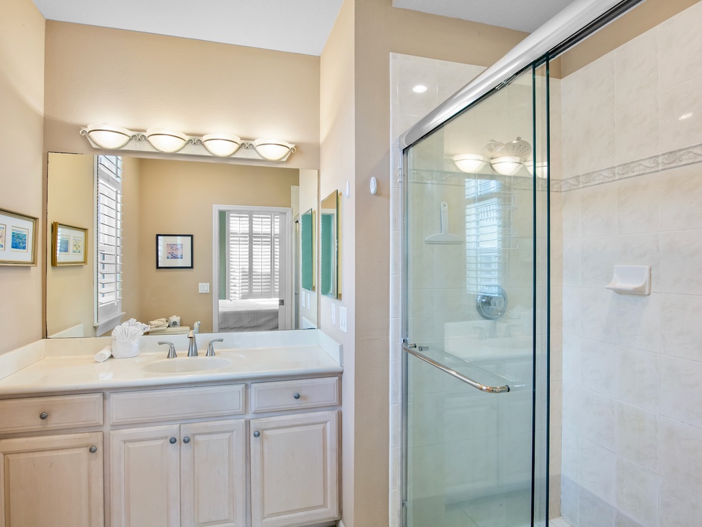 Primary Bathroom, Ensuite