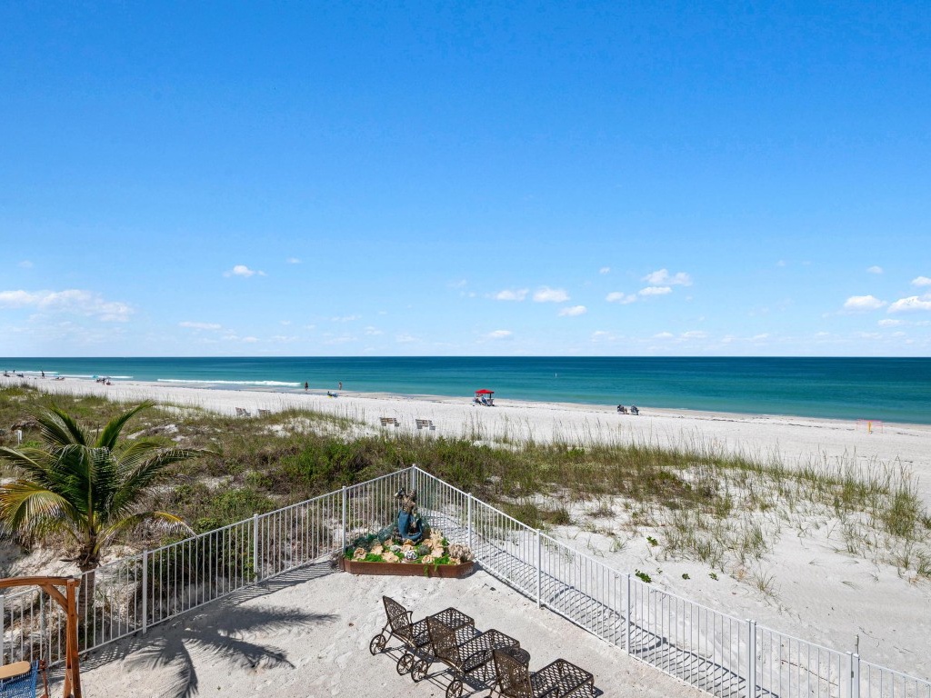 Anna Maria Wave - Anna Maria Accommodations