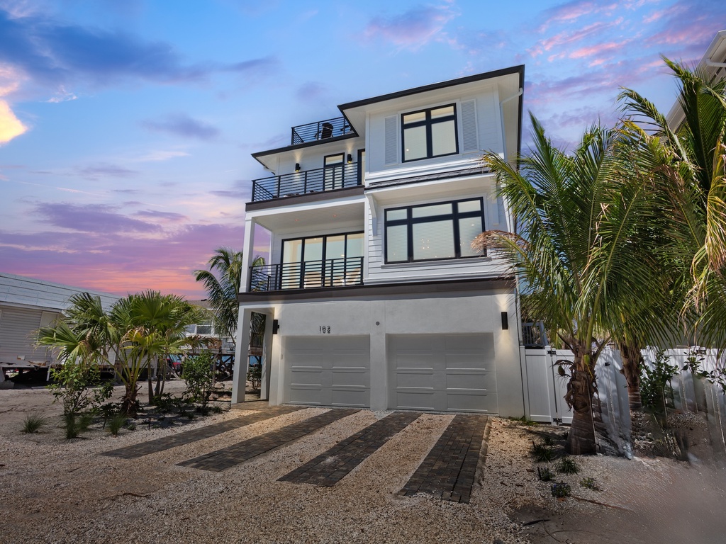 Secure Covered Vehicle Parking Space