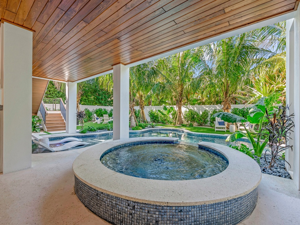 Private Pool and Spa