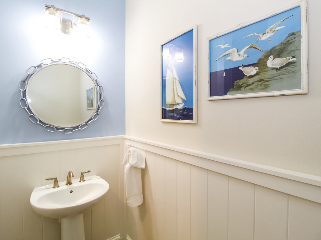 Main Floor Half Bath