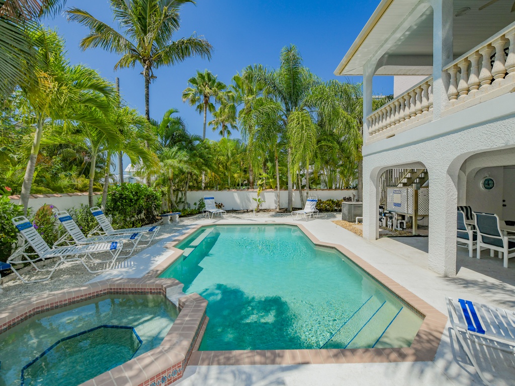 Private Pool and Spa