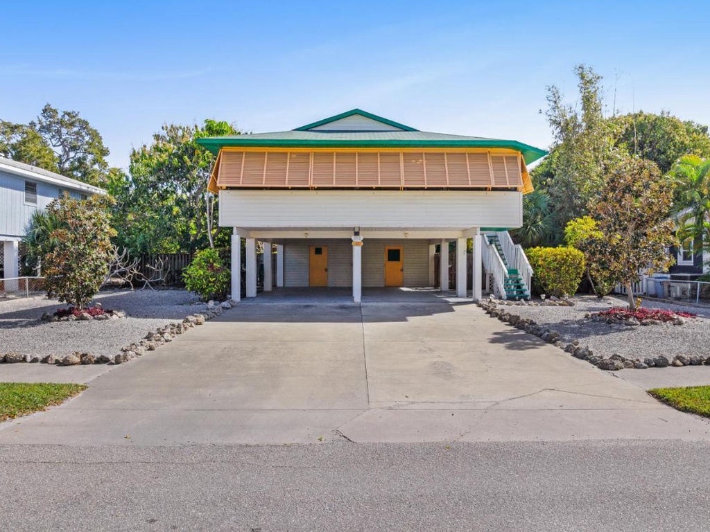 Mangoes on Magnolia-AMI Accommodations