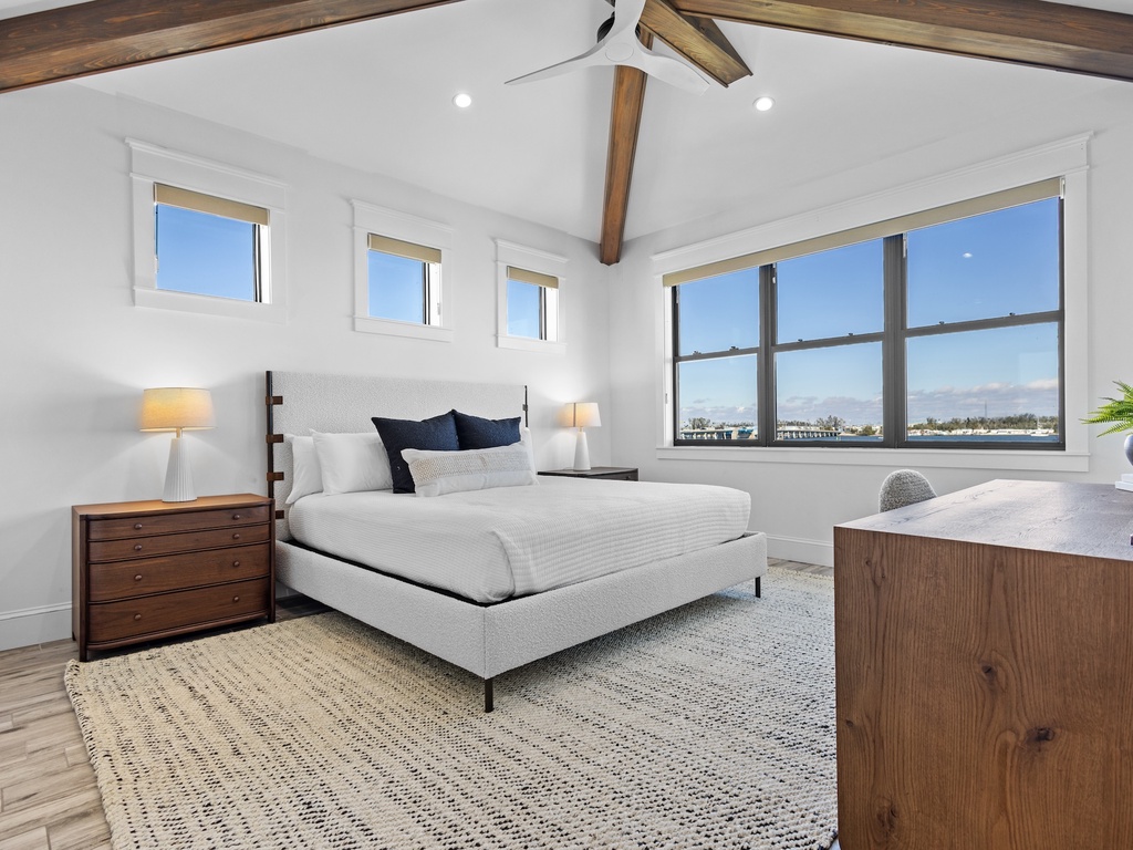 Fourth Bedroom, King