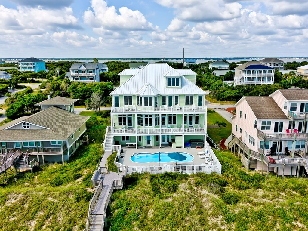 Featured Property Bahama Breeze