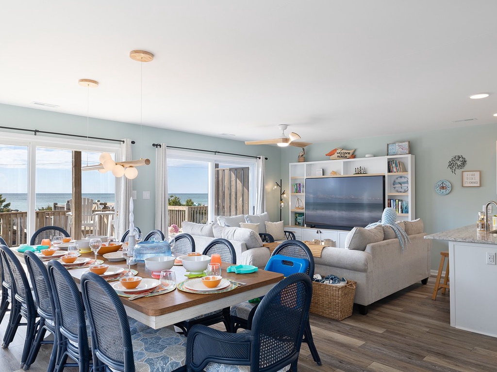 Featured Property Angel's At the Pier East - formerly Conch Inn