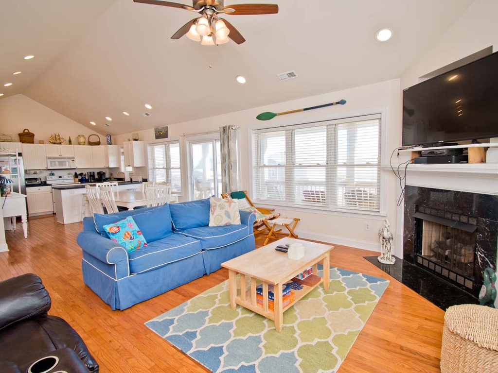 Featured Property C-Sea & Sound