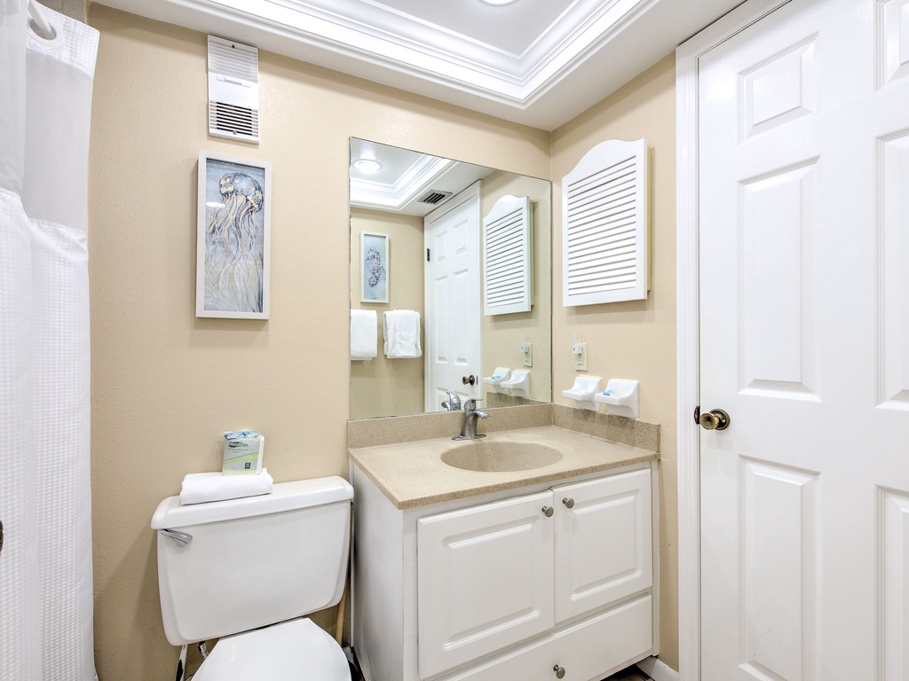 22-web-or-mls-JCResorts RS408 Bath Redington Shores-1 - Copy