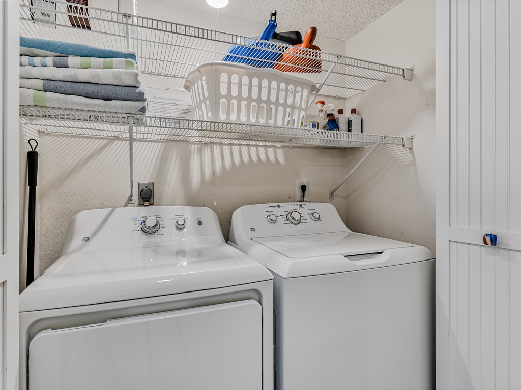 JC Resorts Sand Dollar 311 Laundry Indian Shores-1(2048 Pixels)32