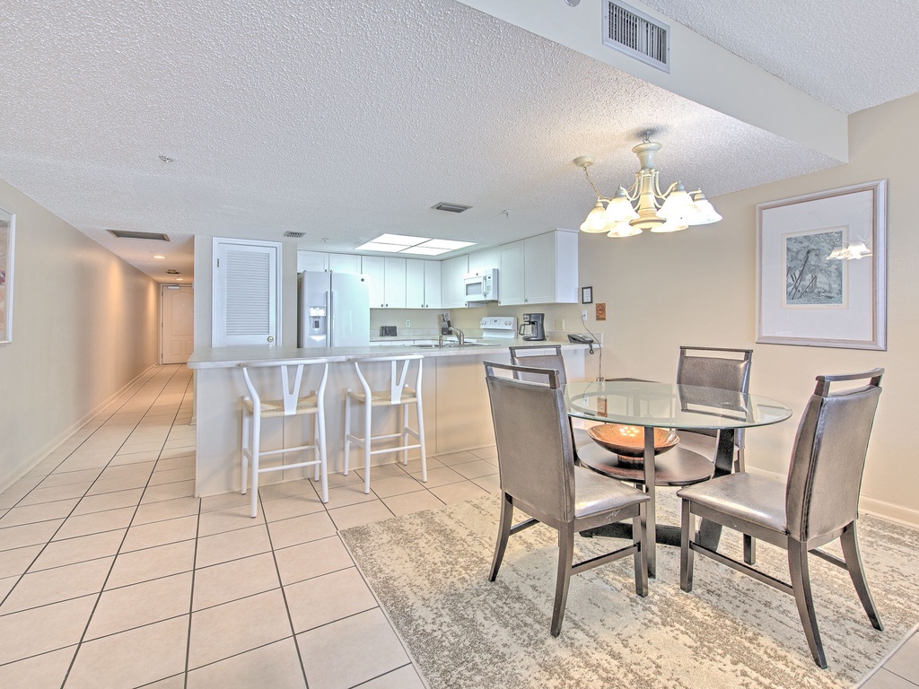 13-web-or-mls-JCResorts Ram Sea RS102 Dining Room N Redington Shores-1