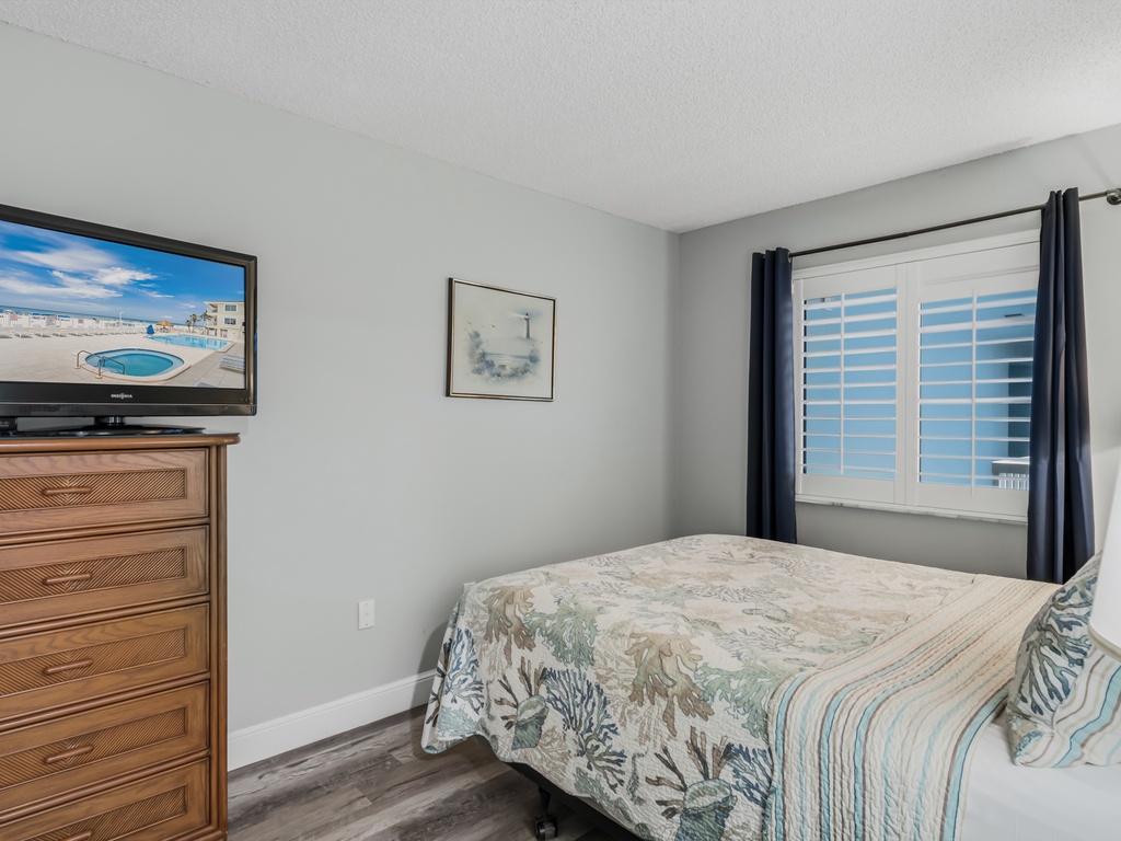 JC Resorts Sand Dollar 203 Bedroom 3 Indian Shores-1(2048 Pixels)34