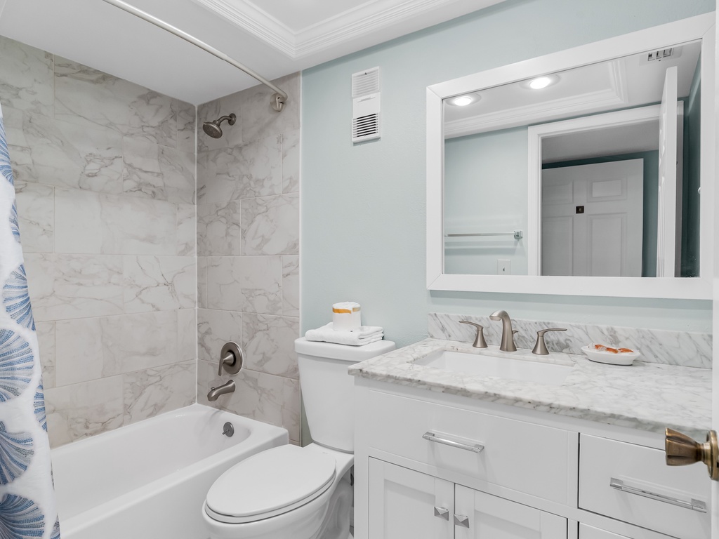 JC Resorts Sand Dollar 309 Bathroom 1 Indian Shores-1(2048 Pixels)25