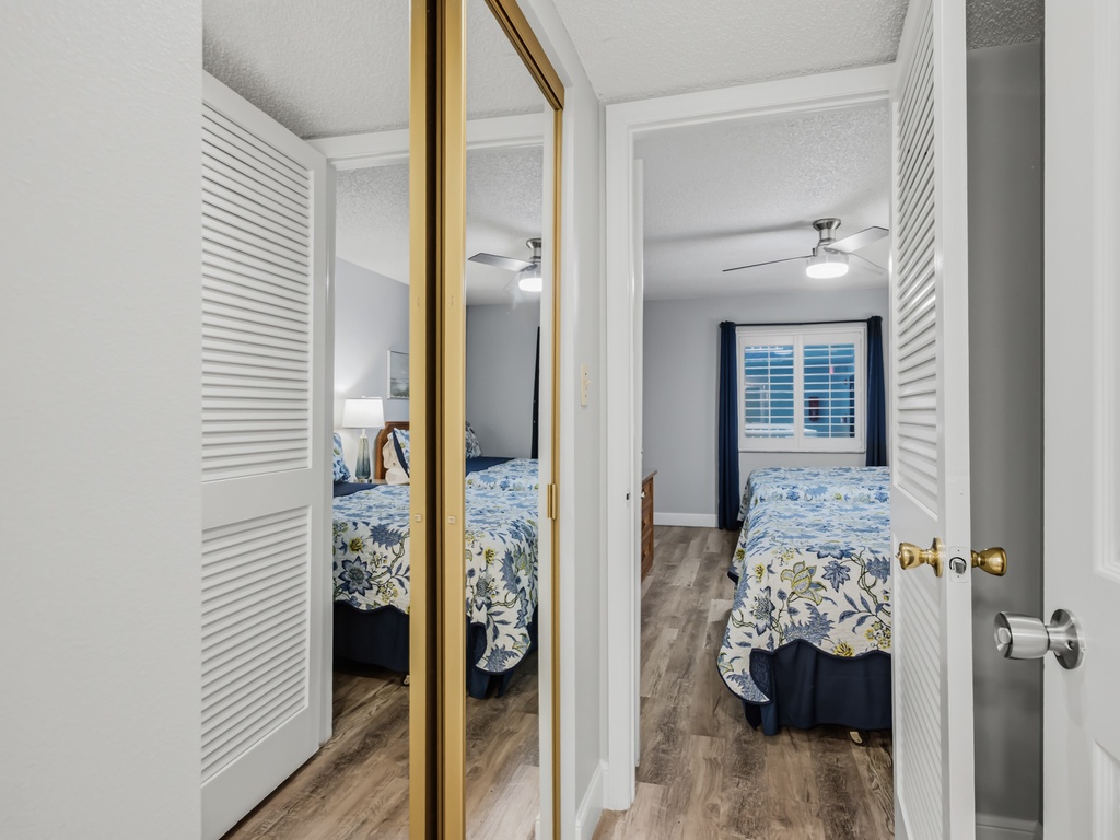 JC Resorts Sand Dollar 203 Bedroom 2 Indian Shores-1(2048 Pixels)26