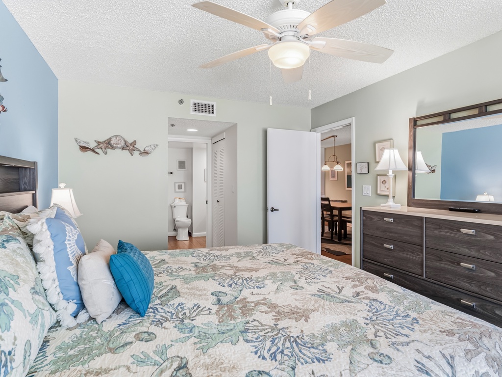 JC Resorts Hamilton House 302 Bedroom 1 Indian Rocks Beach-4(2048 Pixels)20