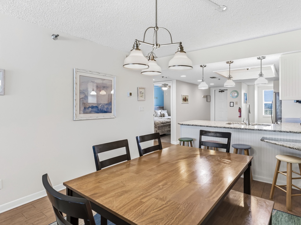 JC Resorts Hamilton House 302 Dining Room Indian Rocks Beach-2(2048 Pixels)13