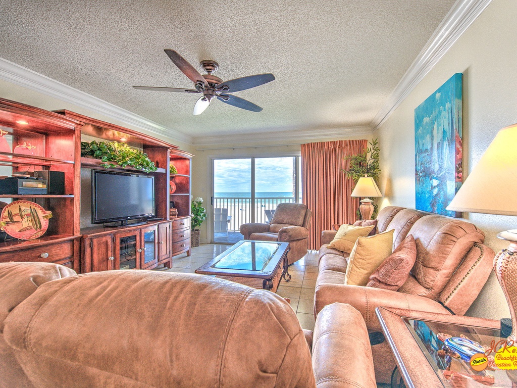 JC Resorts Redington Shores Sea Oats 106 Living room 2