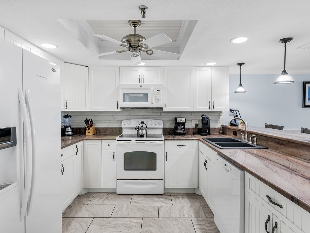 JC Resorts Sand Dollar 407 Kitchen Indian Shores-4(2048 Pixels)18