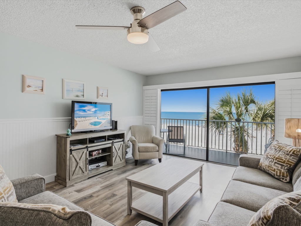 JC Resorts Sand Dollar 203 Living Room Indian Shores-2(2048 Pixels)13