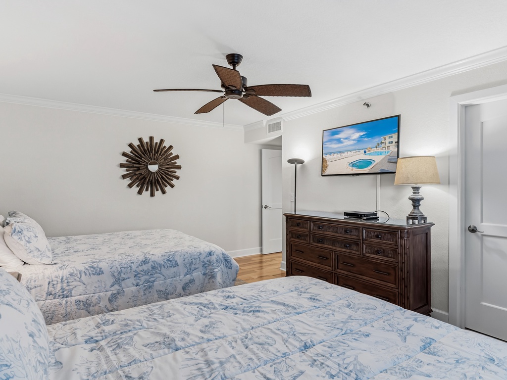 JC Resorts Sand Dollar 304 Bedroom 1 Indian Shores-4(2048 Pixels)4