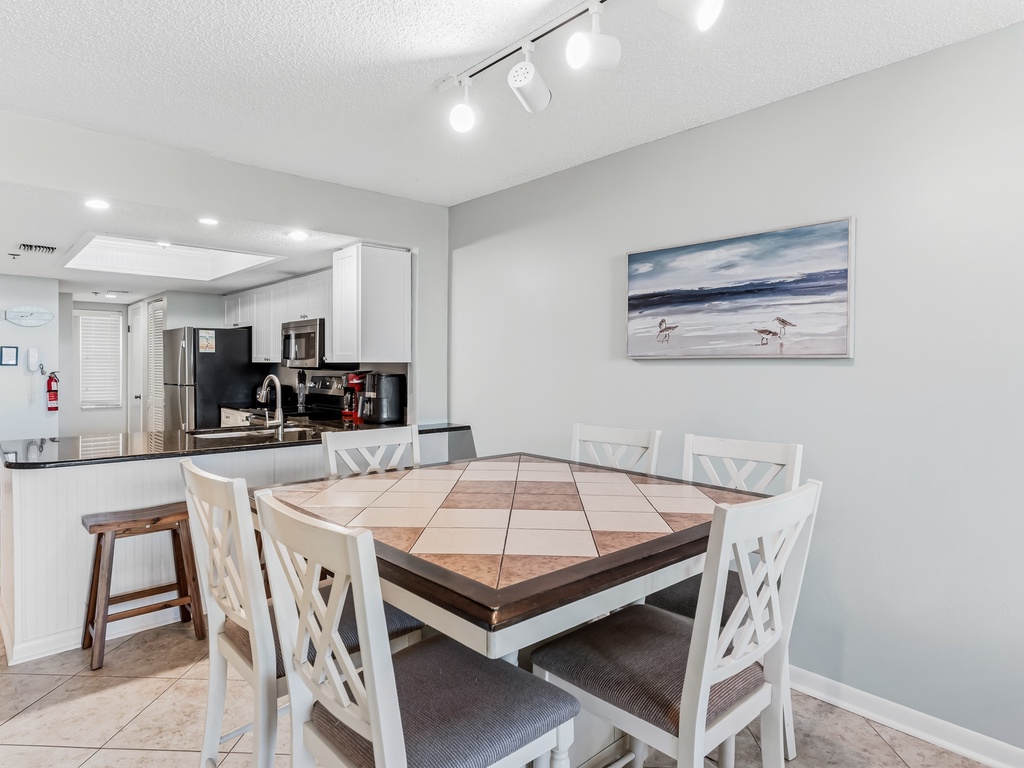JC Resorts Hamilton House Dining Room Indian Rocks Beach-1(2048 Pixels)13
