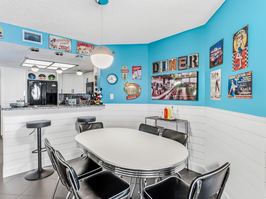 JC Resorts Beach Palms 409 Dining Room Indian Shores-1(2048 Pixels)39