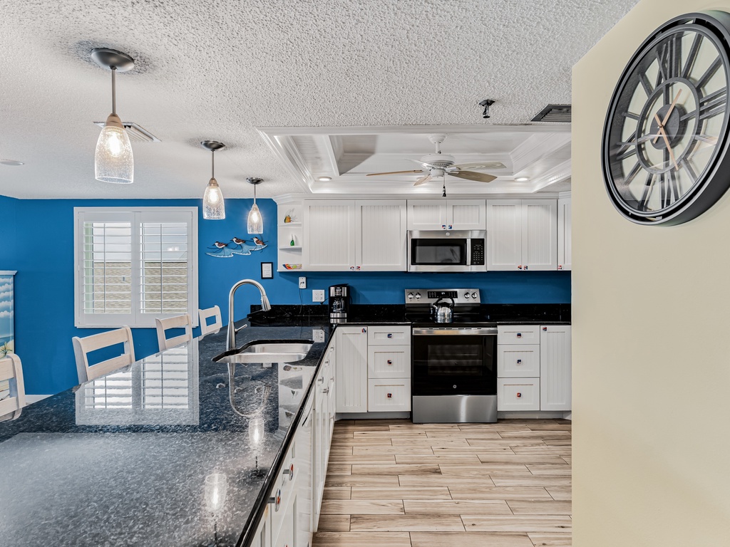 JC Resorts Sand Dollar 311 Kitchen Indian Shores-3(2048 Pixels)20