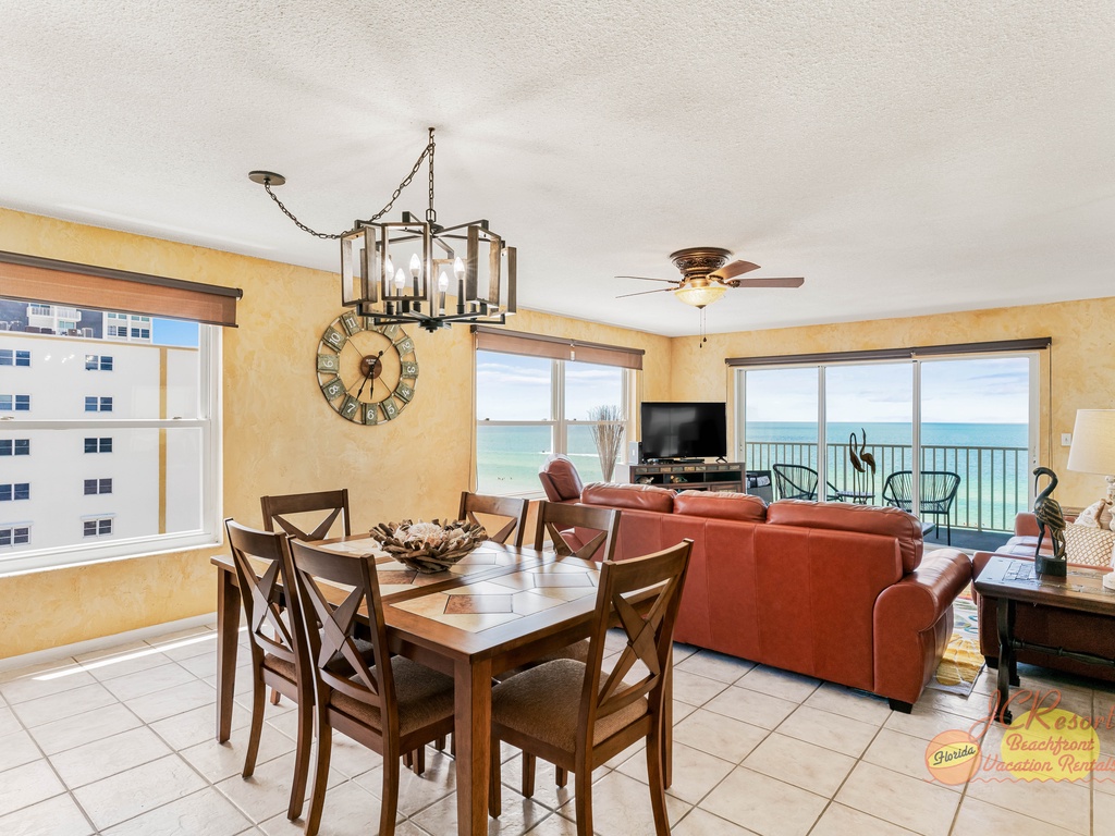Sea Oats 501 Dining room