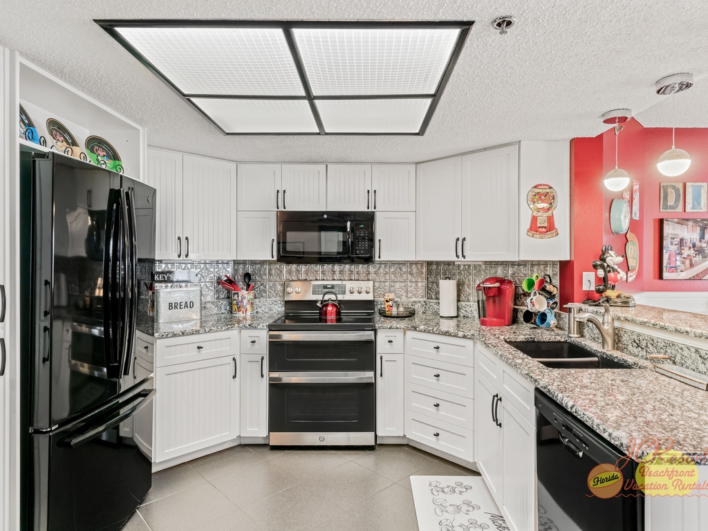Beach Palms 409 kitchen