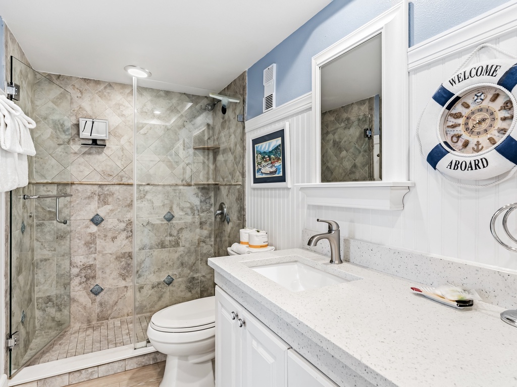 JC Resorts Sand Dollar 210 Bathroom 1 Indian Shores-1(2048 Pixels)27