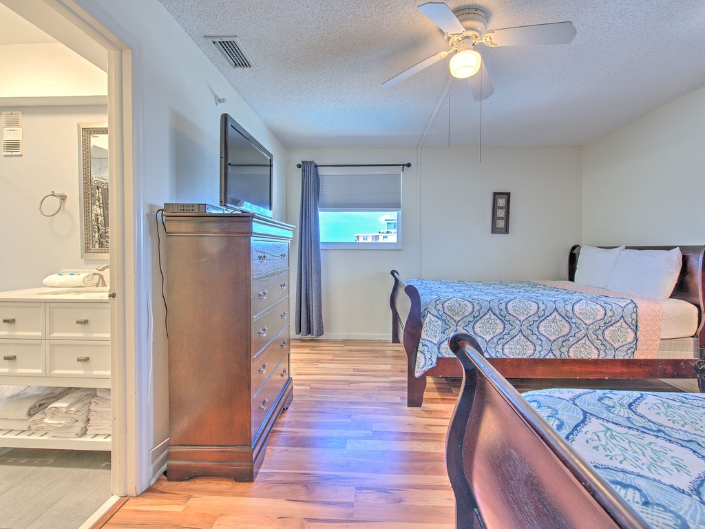 29-web-or-mls-JCResorts Ram Sea RS409 Bed 2 N Redington Shores-2