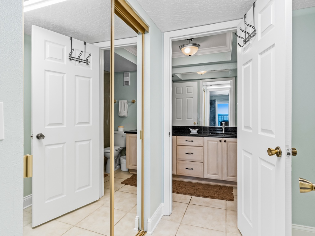 JC Resorts Sand Dollar 403 Bedroom 1 Indian Shores-5(2048 Pixels)20