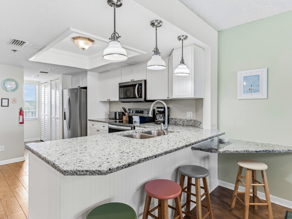 JC Resorts Hamilton House 302 Kitchen Indian Rocks Beach-4(2048 Pixels)17