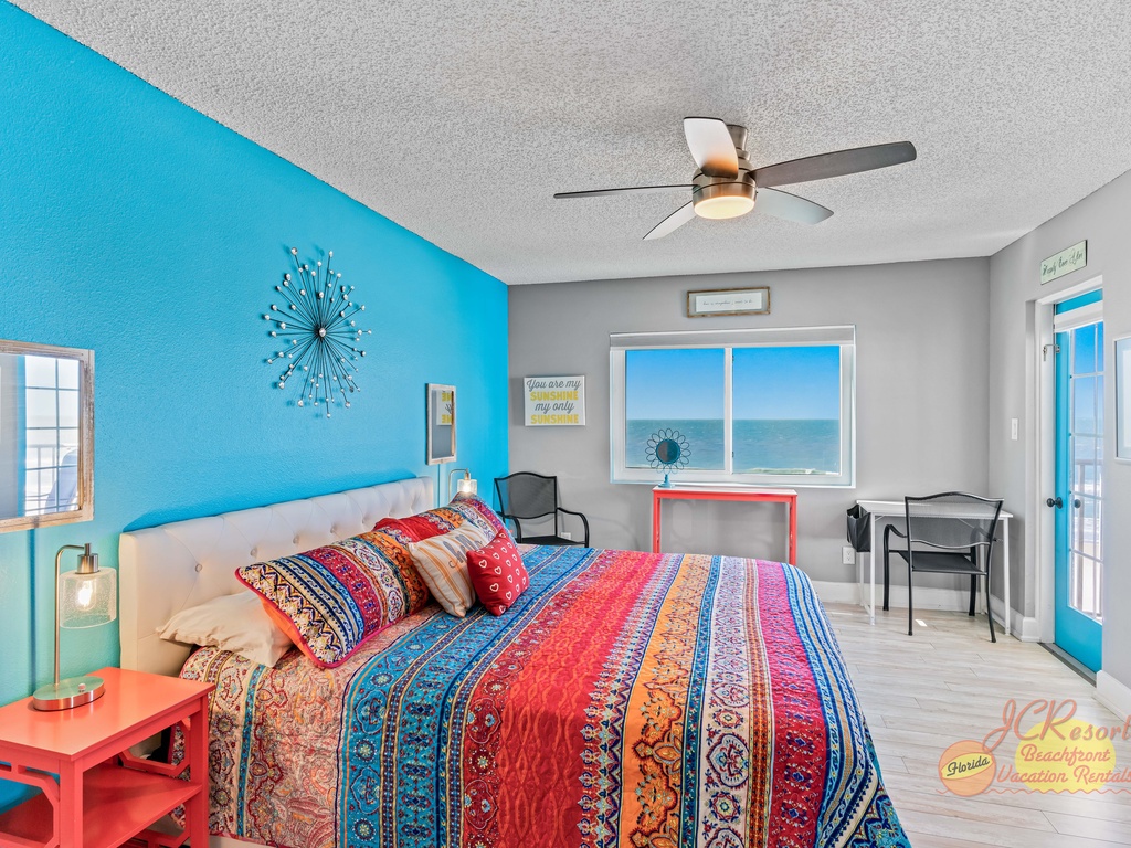 Beach Palms 409 Main bedroom