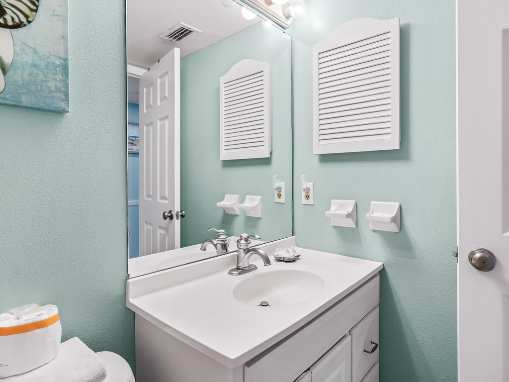 JC Resorts Sand Dollar 511 Bathroom 2 Indian Shores-2(2048 Pixels)32