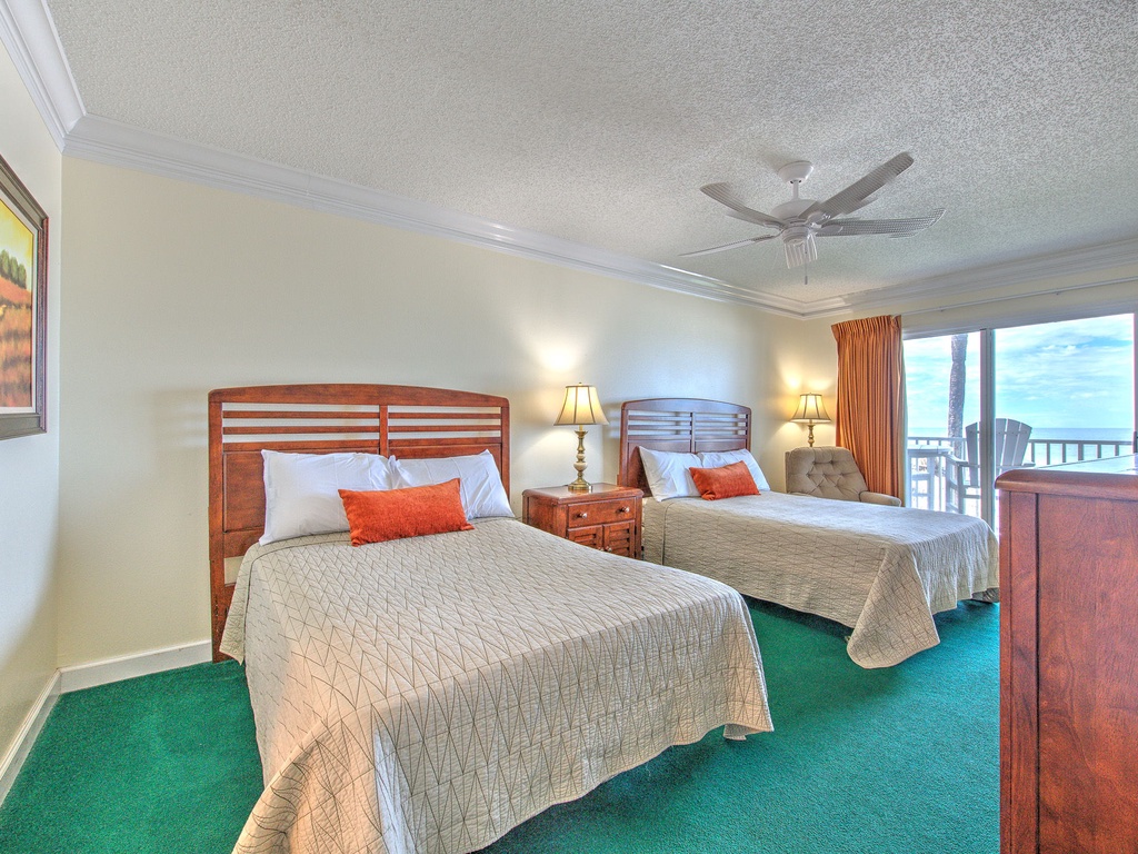 JC Resorts Redington Shores Sea Oats 106 Main bedroom 1