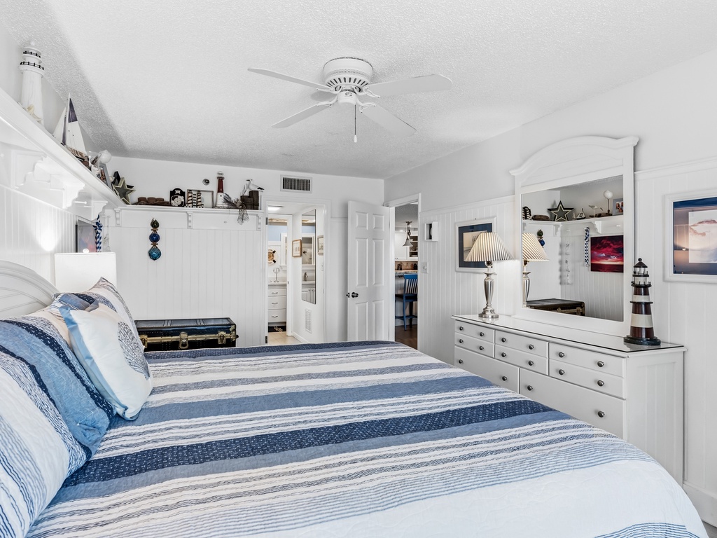 JC Resorts Sand Dollar 210 Bedroom 1 Indian Shores-4(2048 Pixels)22