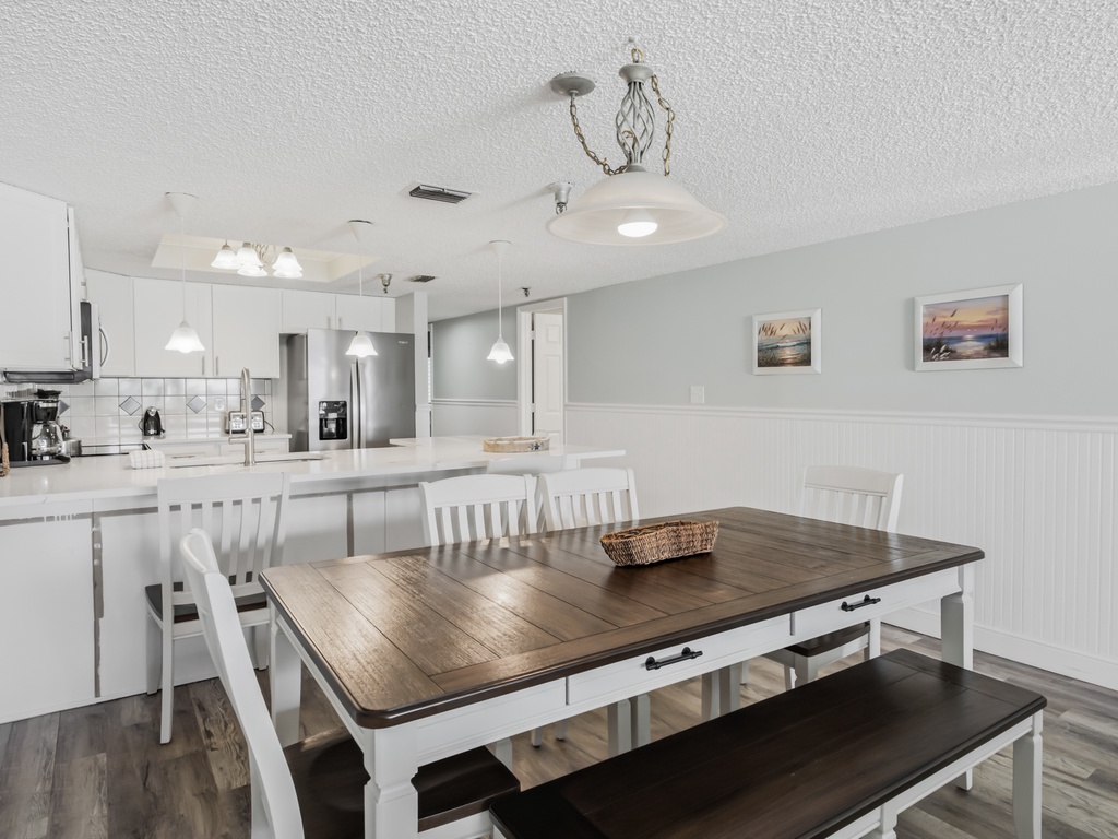 JC Resorts Sand Dollar 203 Dining Room Indian Shores-2(2048 Pixels)15