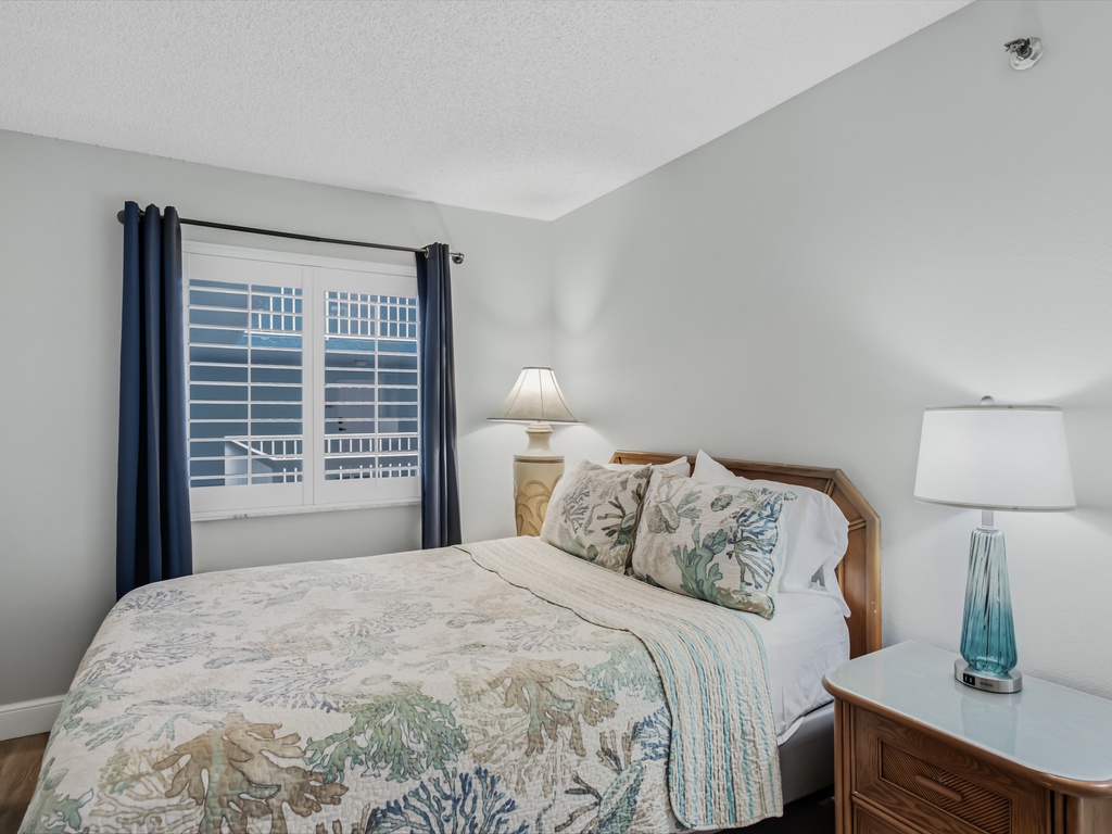 JC Resorts Sand Dollar 203 Bedroom 3 Indian Shores-2(2048 Pixels)33
