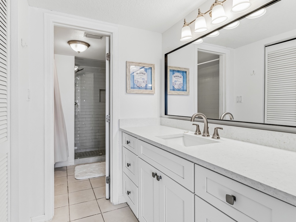 JC Resorts Beach Palms 408 Bathroom 1 Indian Shores-1(2048 Pixels)24