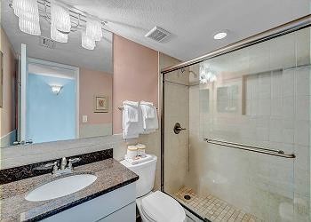 SD502 main bathroom