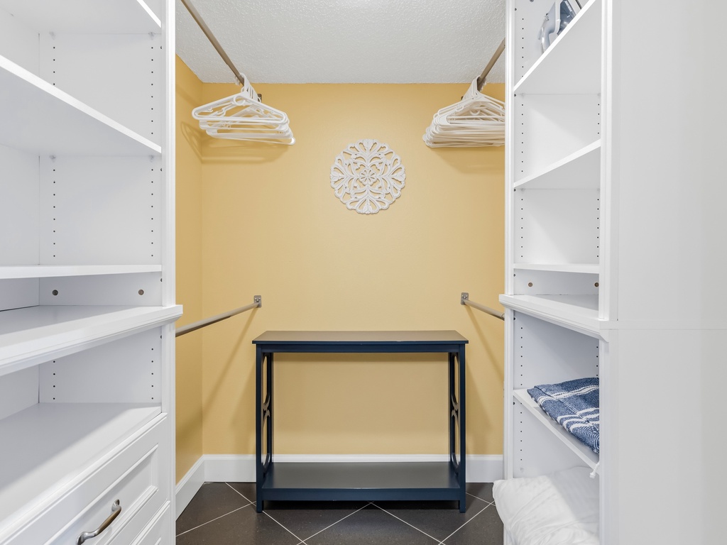 JC Resorts Beach Palms 409 Bathroom 1 Indian Shores-2(2048 Pixels)27