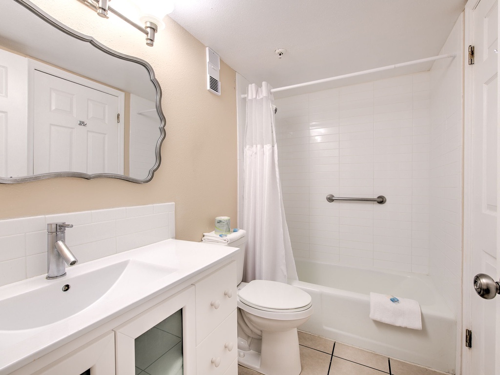 25-web-or-mls-JCResorts Ram Sea RS102 Bed 1 N Redington Shores-5