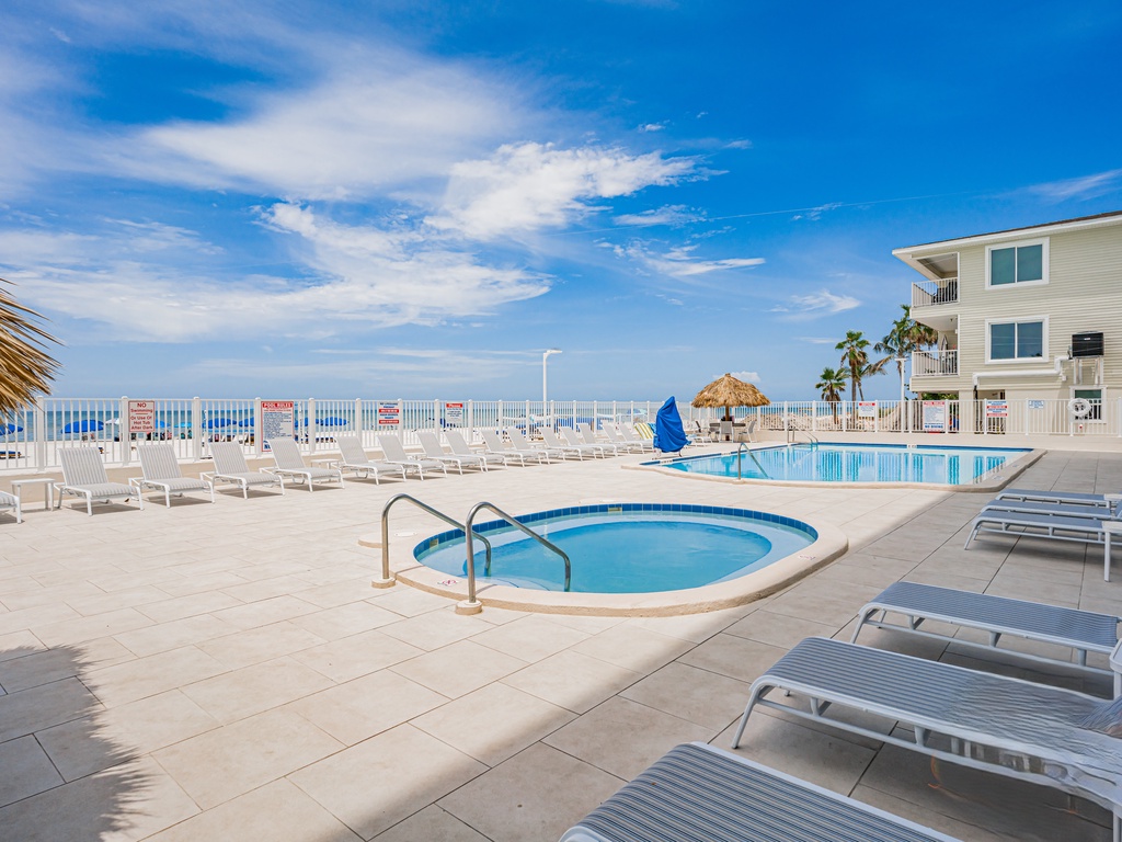 Sand Dollar Exterior Hot Tub